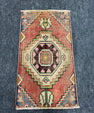 Turkish Yastik Rug  1'5" x  2'8" #23907