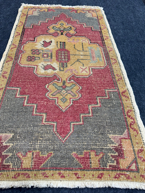 Turkish Yastik Rug  1'11" x  3'7" #23961