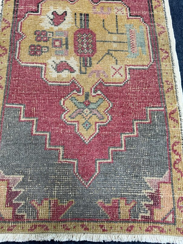 Turkish Yastik Rug  1'11" x  3'7" #23961