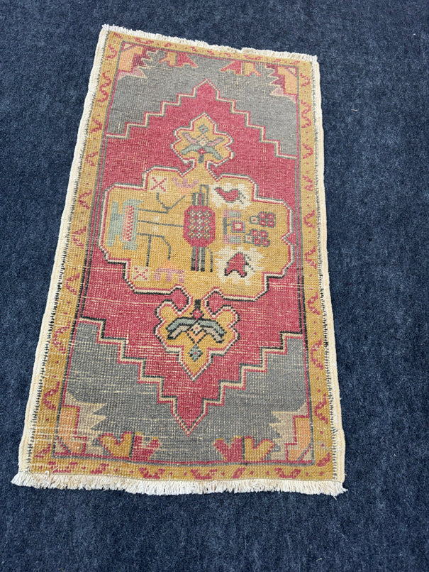 Turkish Yastik Rug  1'11" x  3'7" #23961