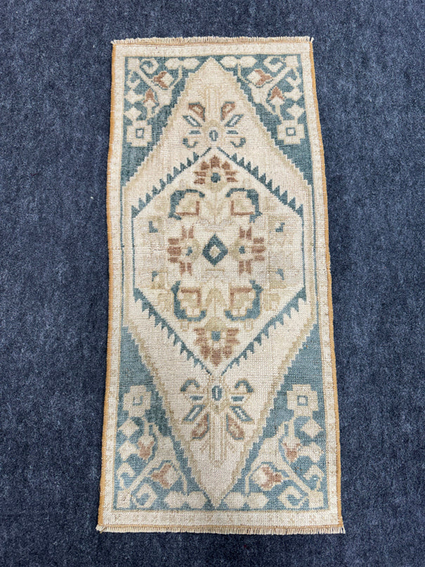 Turkish Yastik Rug  1'4" x  2'11" #23968