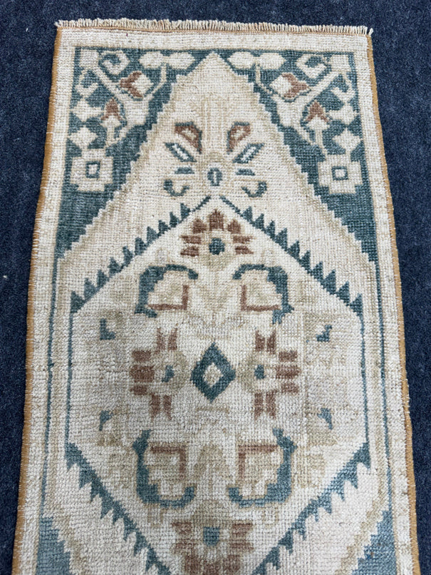 Turkish Yastik Rug  1'4" x  2'11" #23968