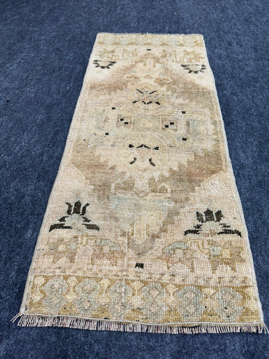 Turkish Yastik Rug  1'4" x  3'2" #23967