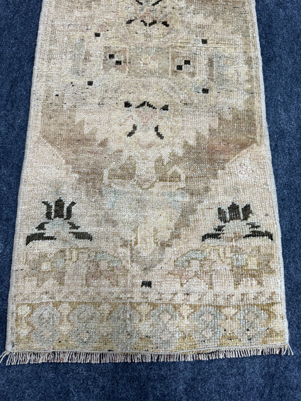 Turkish Yastik Rug  1'4" x  3'2" #23967
