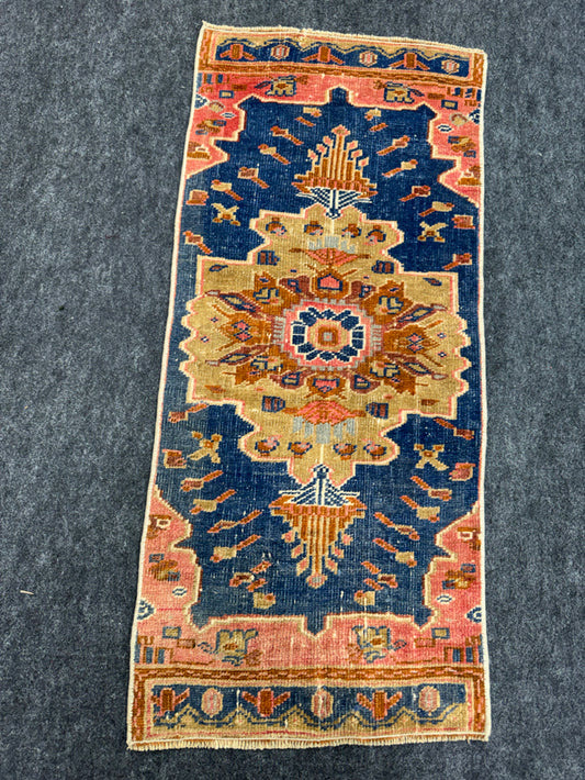 Turkish Yastik Rug  1'6" x  3'4" #23966