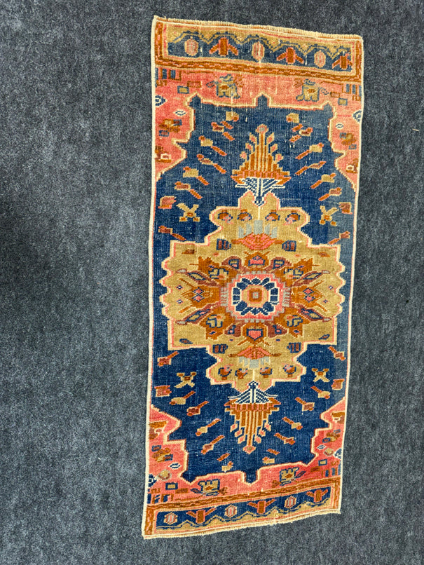 Turkish Yastik Rug  1'6" x  3'4" #23966
