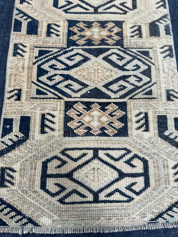 Turkish Yastik Rug  1'8" x  2'7" #23963