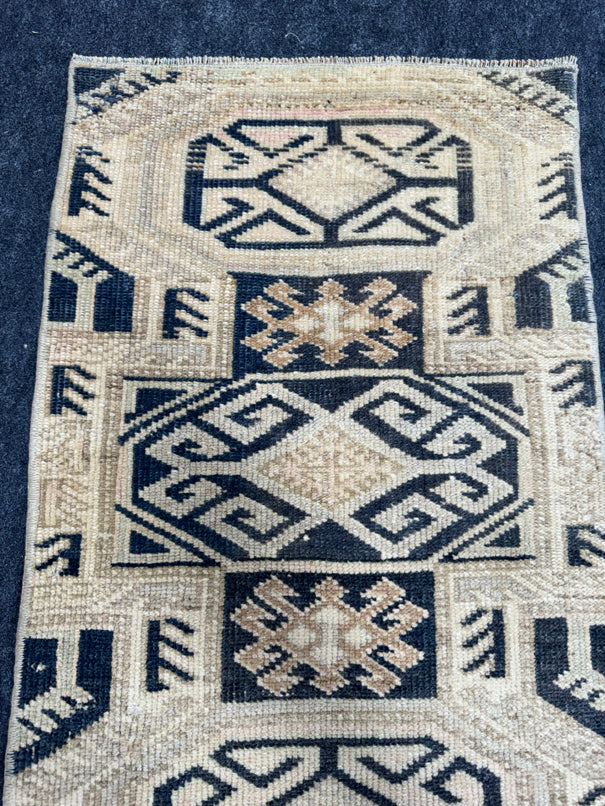 Turkish Yastik Rug  1'8" x  2'7" #23963