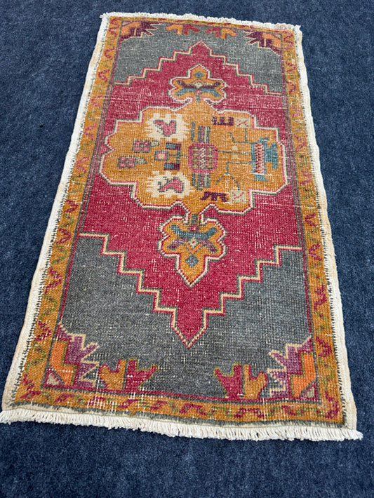 Turkish Yastik Rug  1'11" x  3'8" #23962