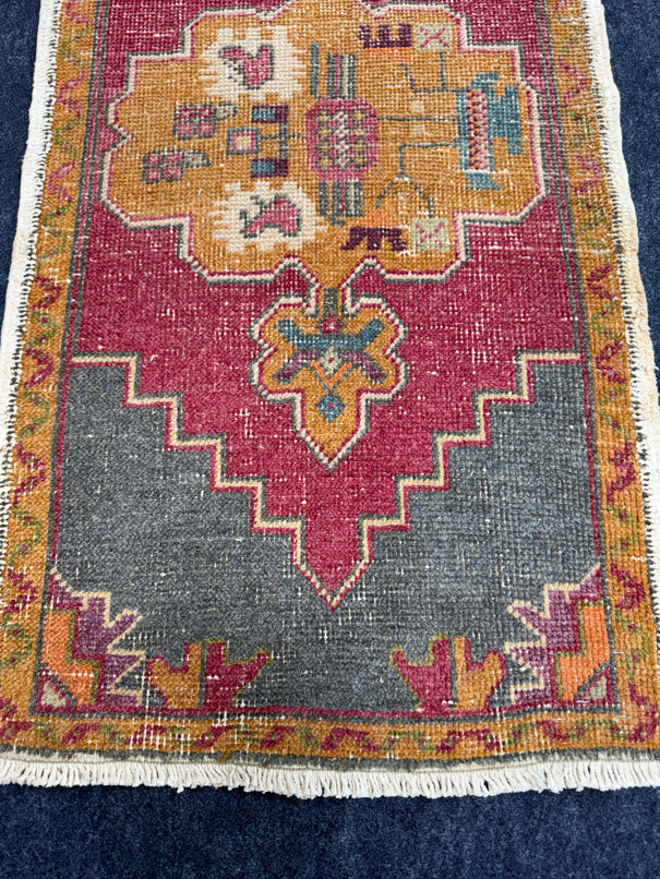 Turkish Yastik Rug  1'11" x  3'8" #23962
