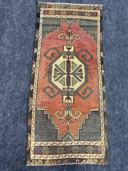 Turkish Yastik Rug  1'8" x  3'8" #23973