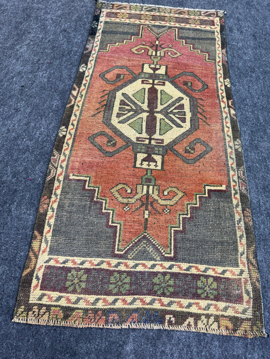 Turkish Yastik Rug  1'8" x  3'8" #23973