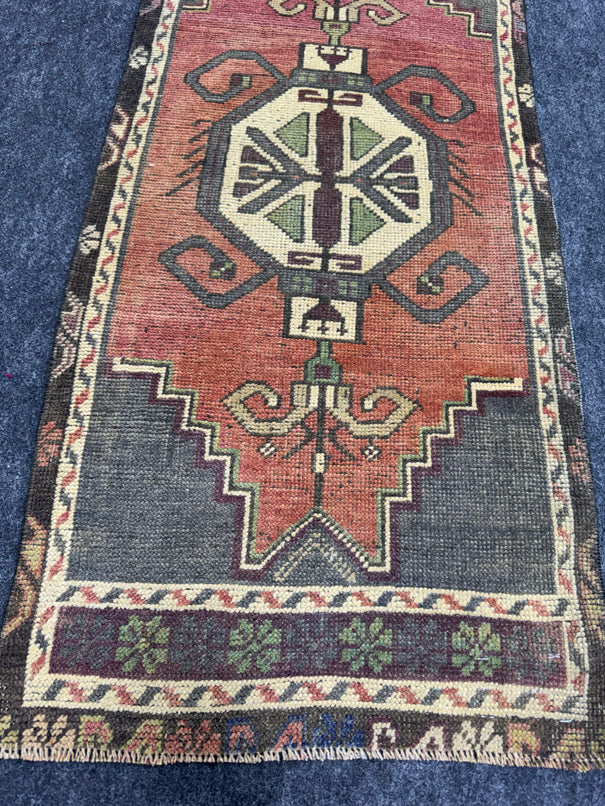 Turkish Yastik Rug  1'8" x  3'8" #23973