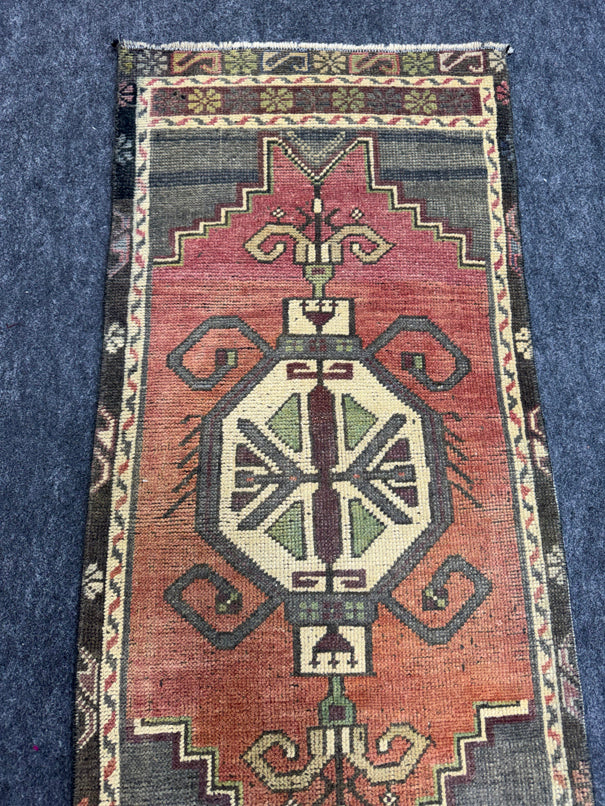 Turkish Yastik Rug  1'8" x  3'8" #23973