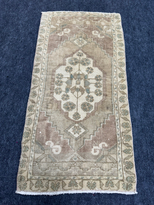 Turkish Yastik Rug  1'8" x  3'3" #23974