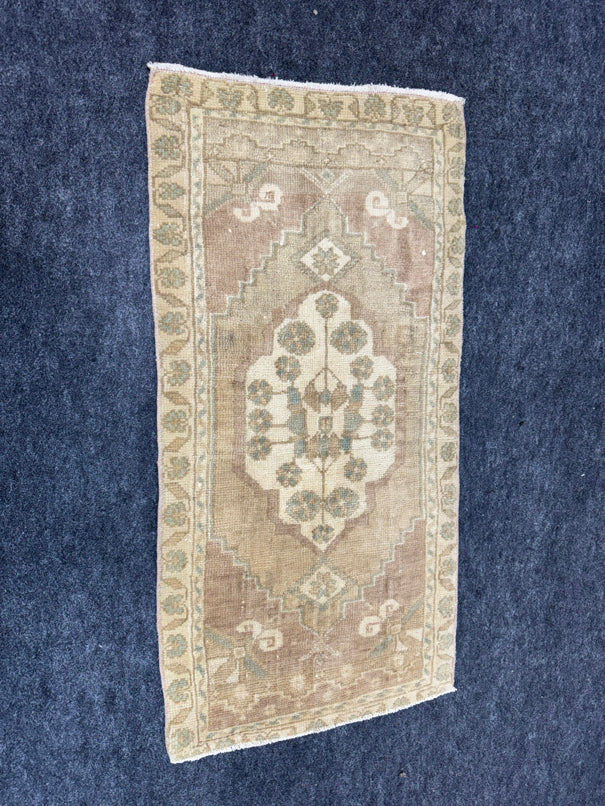 Turkish Yastik Rug  1'8" x  3'3" #23974