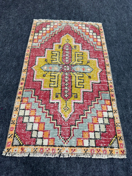 Turkish Yastik Rug  1'8" x  2'10" #23992