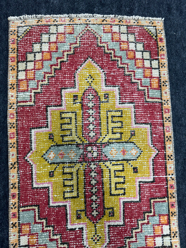 Turkish Yastik Rug  1'8" x  2'10" #23992