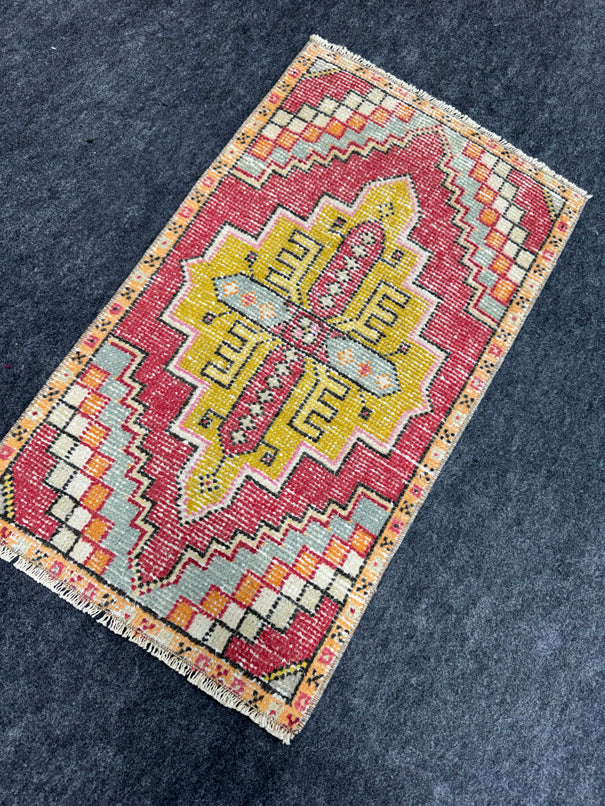 Turkish Yastik Rug  1'8" x  2'10" #23992