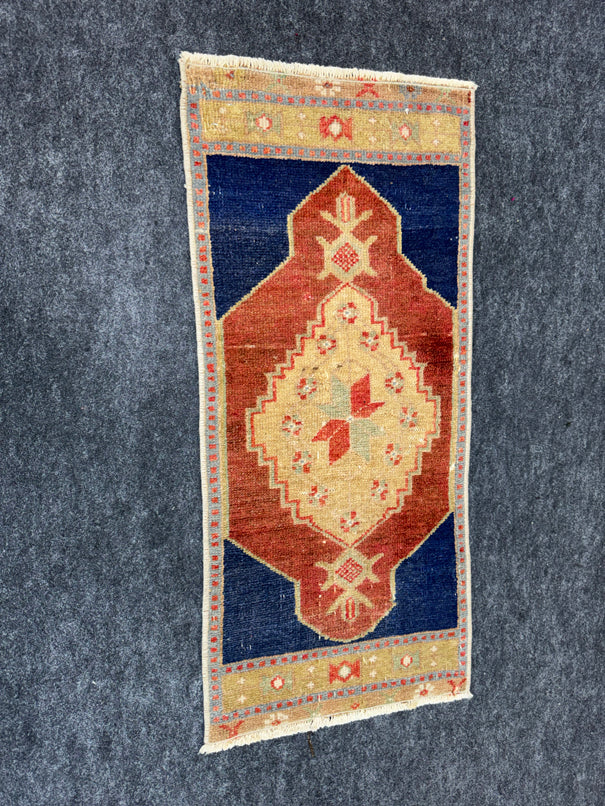 Turkish Yastik Rug  1'4" x  2'10" #23993