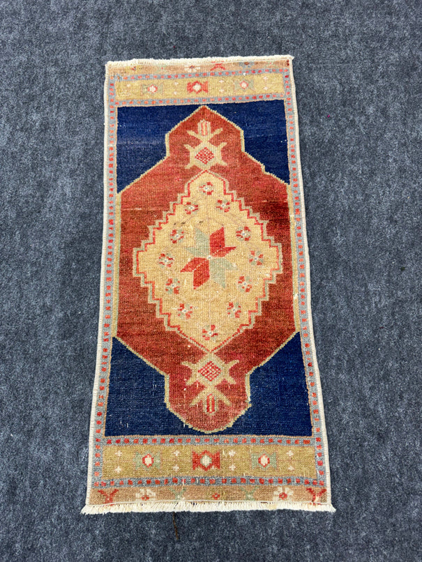 Turkish Yastik Rug  1'4" x  2'10" #23993