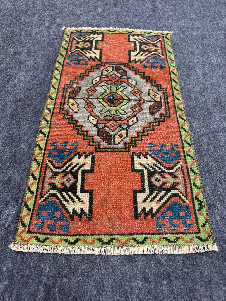 Turkish Yastik Rug  1'6" x  2'11" #24019