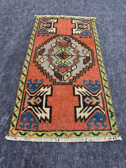 Turkish Yastik Rug  1'6" x  2'11" #24019