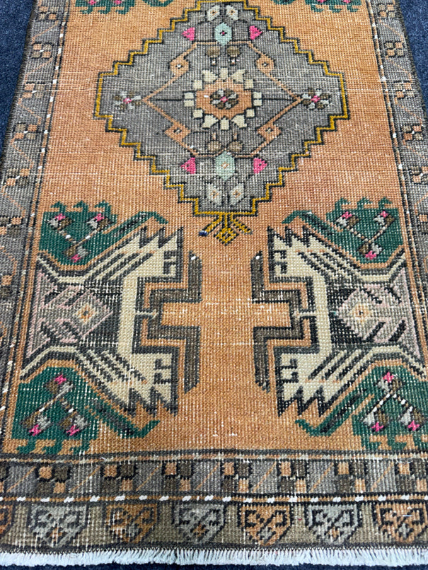 Turkish Yastik Rug  1'9" x  3'4" #24020