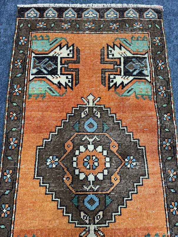 Turkish Yastik Rug  1'9" x  3'6" #24021