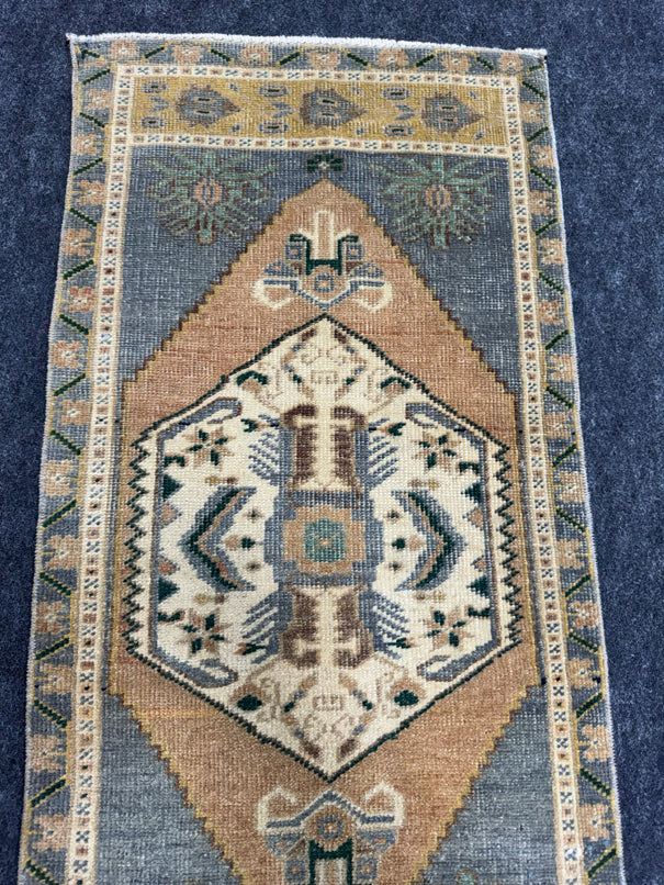 Turkish Yastik Rug  1'7" x  3'5" #24006