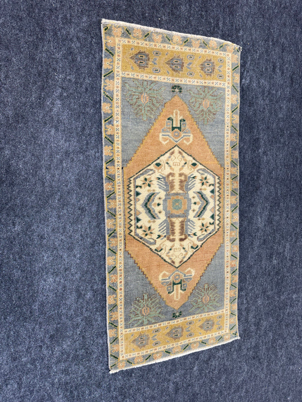 Turkish Yastik Rug  1'7" x  3'5" #24006