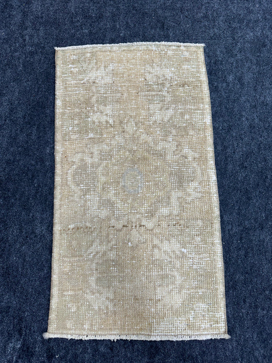 Turkish Yastik Rug  1'4" x  2'6" #24010
