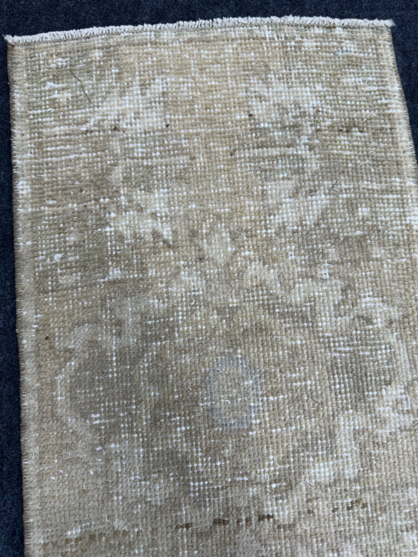 Turkish Yastik Rug  1'4" x  2'6" #24010