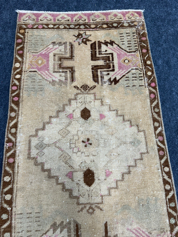 Turkish Yastik Rug  1'7" x  3'3" #24011