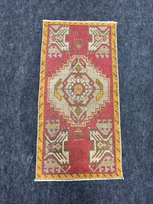 Turkish Yastik Rug  1'6" x  3' #24012