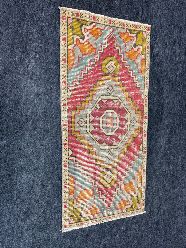 Turkish Yastik Rug  1'7" x  3'3" #24013