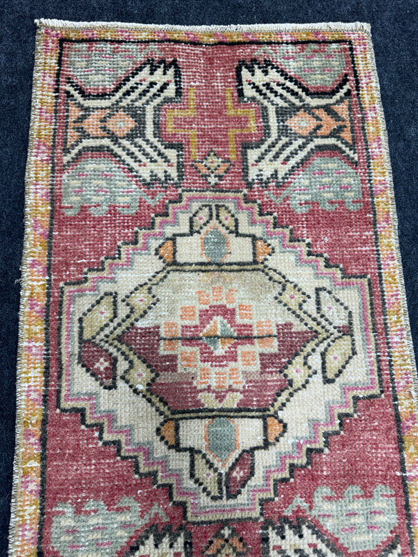 Turkish Yastik Rug  1'7" x  2'11" #24014