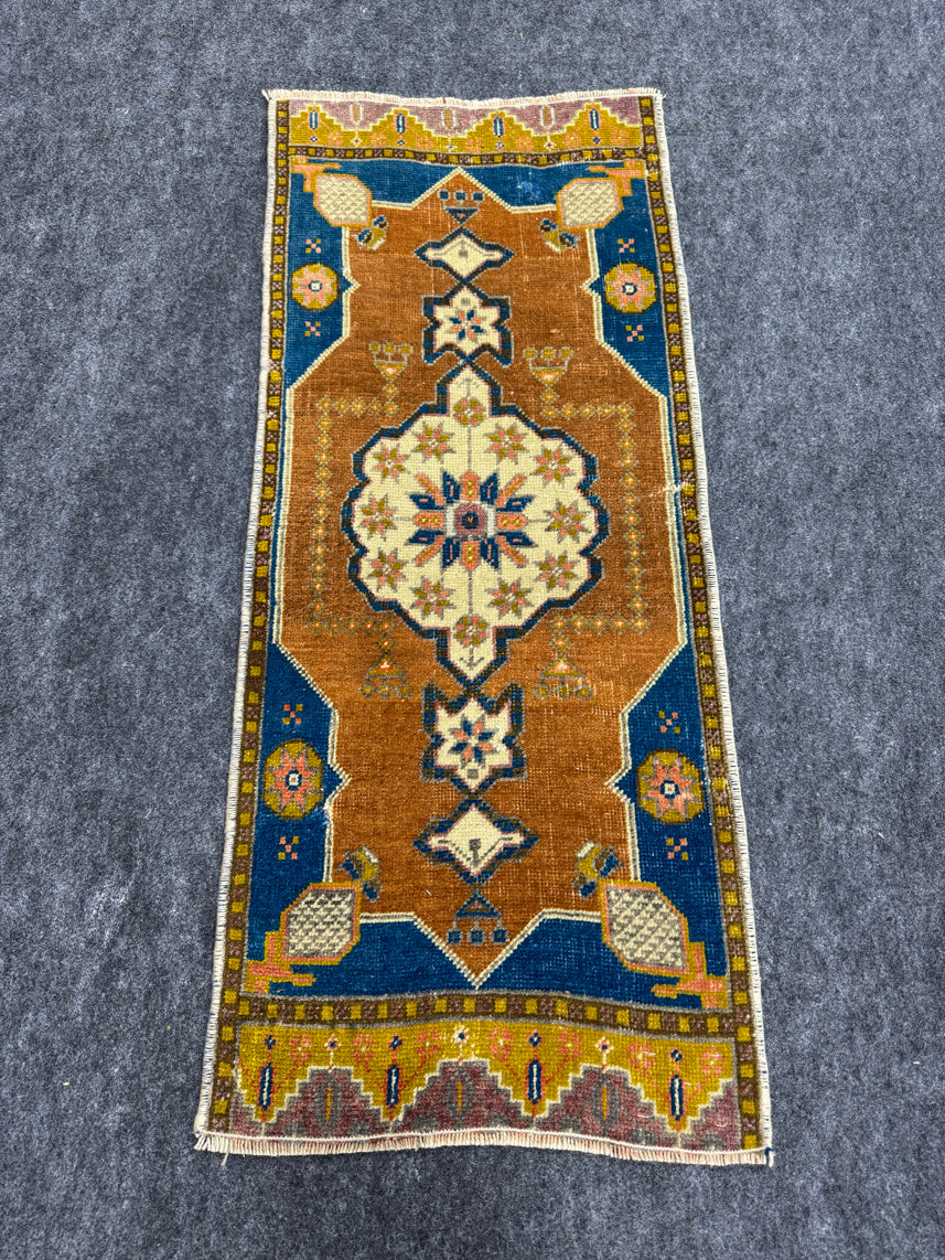 Turkish Yastik Rug  1'5" x  3' #23986