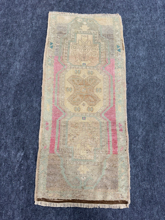 Turkish Yastik Rug  1'7" x  3'7" #23989