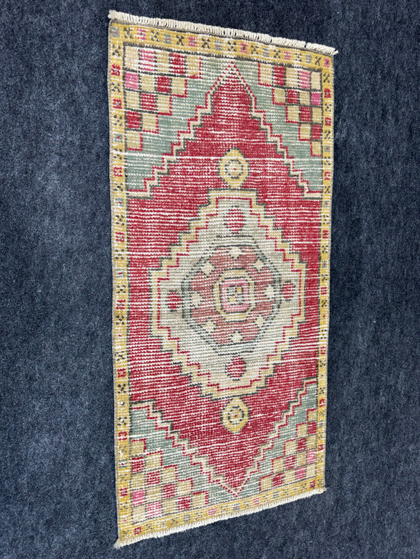 Turkish Yastik Rug  1'8" x  3'4" #23996