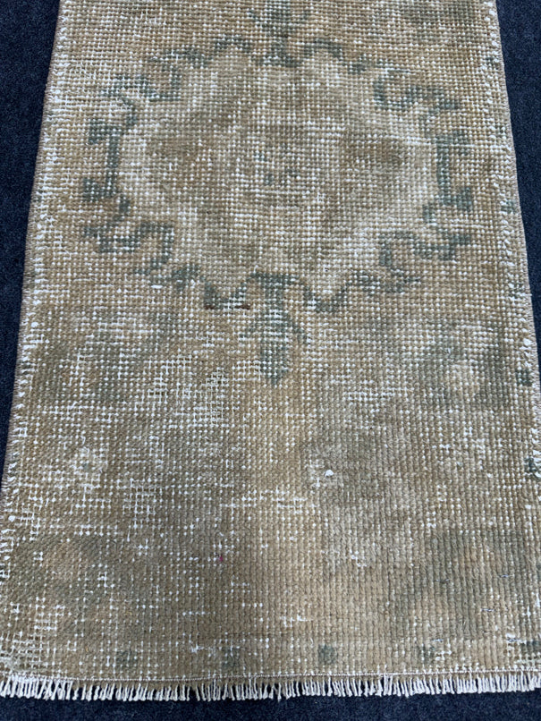Turkish Yastik Rug  1'5" x  2'8" #23997