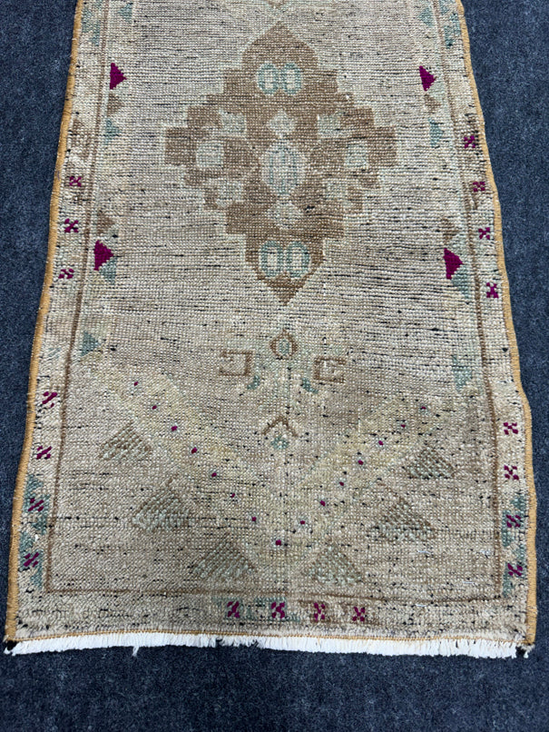 Turkish Yastik Rug  1'5" x  3'1" #23998