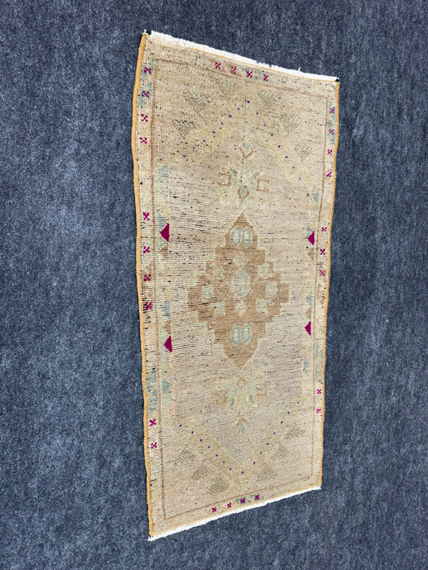 Turkish Yastik Rug  1'5" x  3'1" #23998