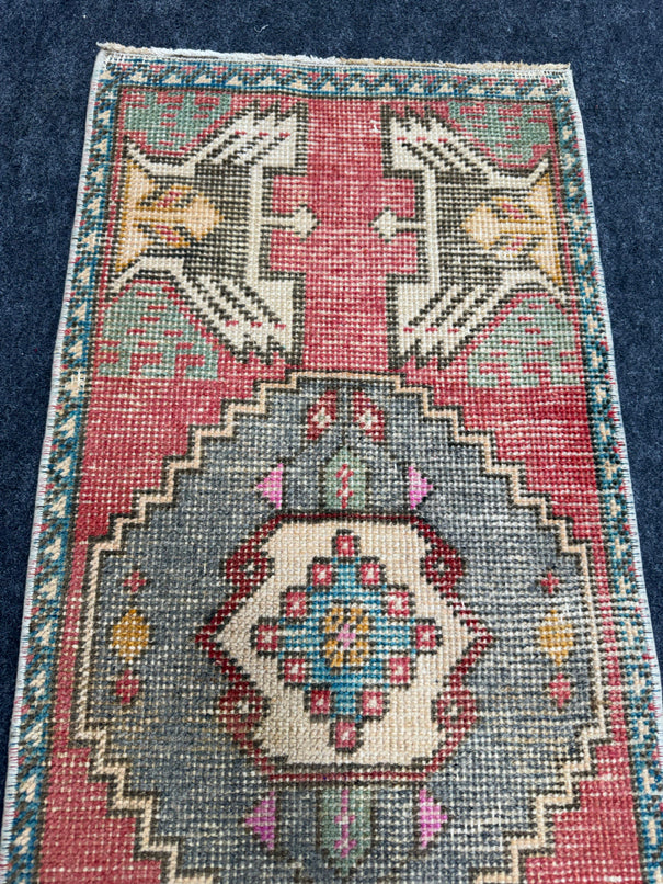 Turkish Yastik Rug  1'6" x  3'5" #23999