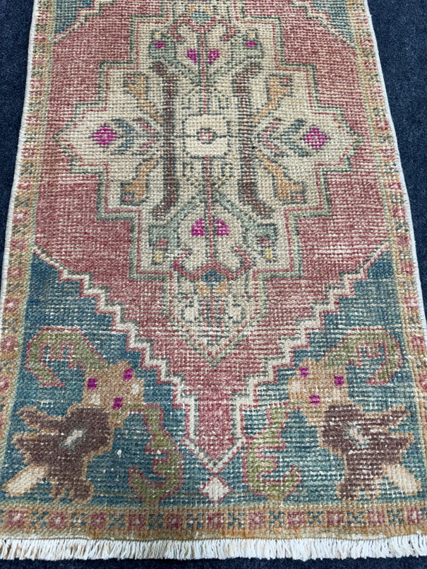 Turkish Yastik Rug  1'9" x  3'3" #24000