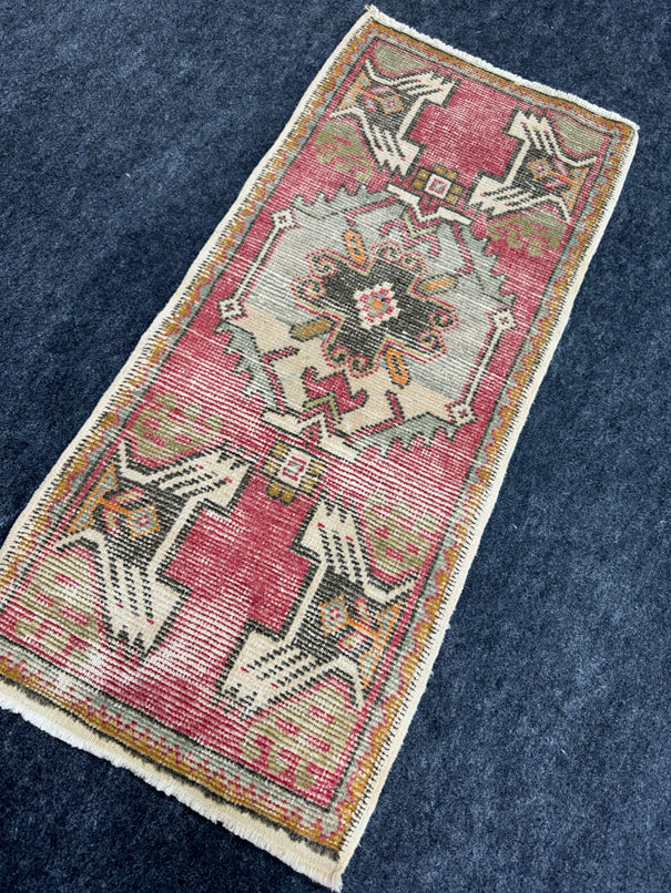 Turkish Yastik Rug  1'6" x  3'4" #24001