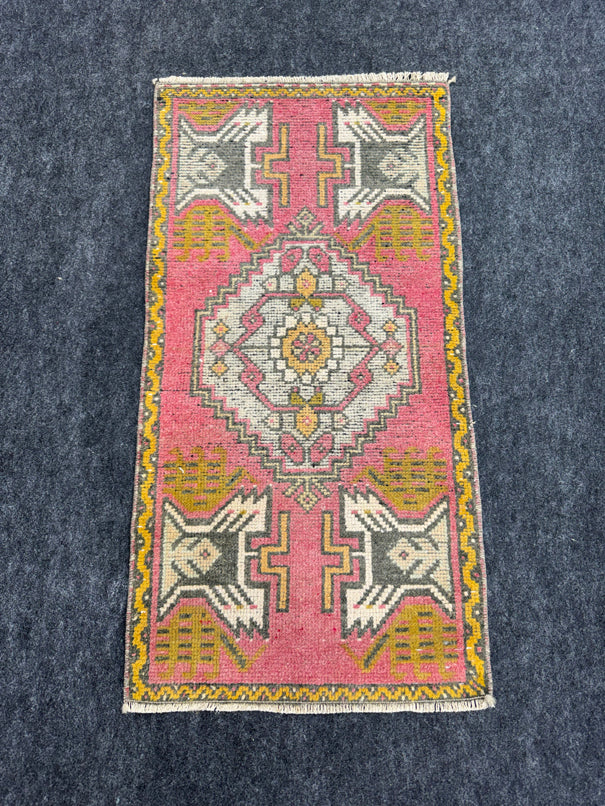 Turkish Yastik Rug  1'7" x  3'1" #24015