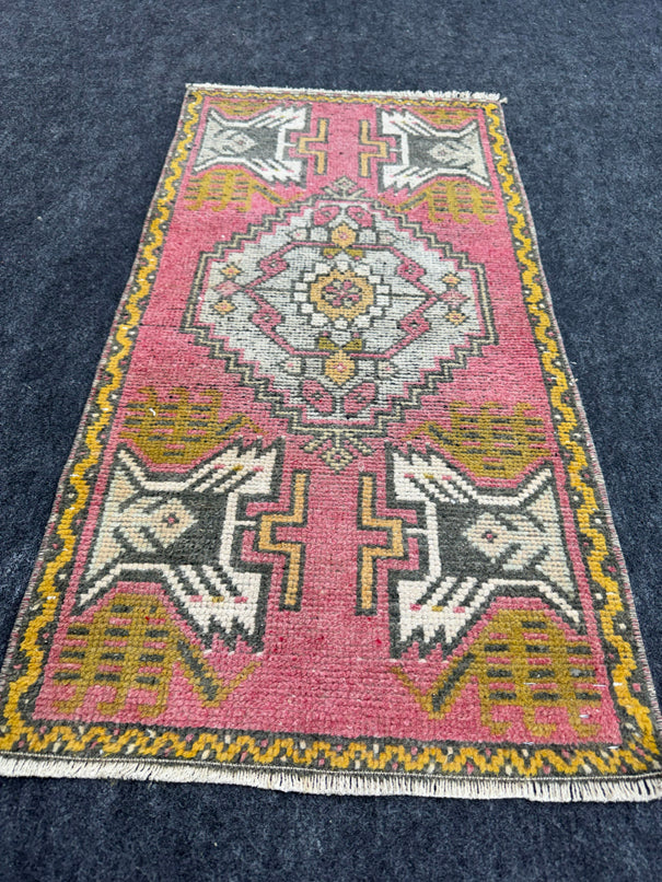 Turkish Yastik Rug  1'7" x  3'1" #24015
