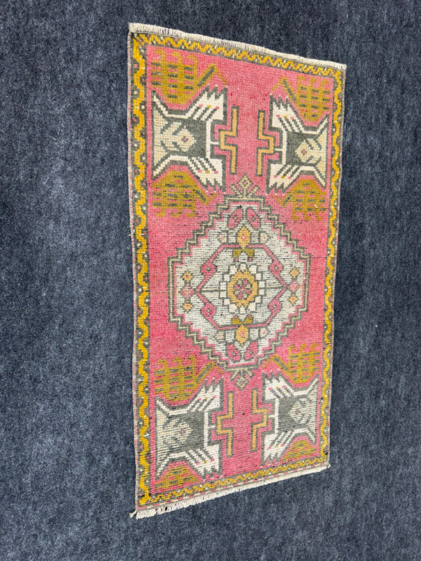 Turkish Yastik Rug  1'7" x  3'1" #24015