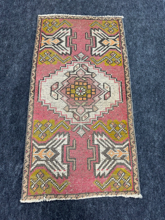Turkish Yastik Rug  1'9" x  3'3" #24016